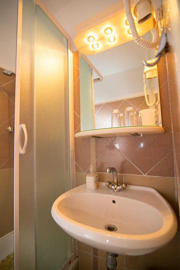 Bed&Breakfast Saturn Veli Lošinj Eksteriør bilde